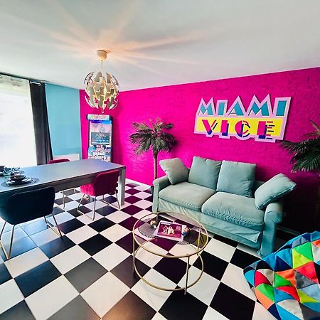Capsule Miami Vice - Jacuzzi - Billard - Ecran Cinema & Netflix - Ping-Pong - Nintendo & Jeux- Lievin Εξωτερικό φωτογραφία