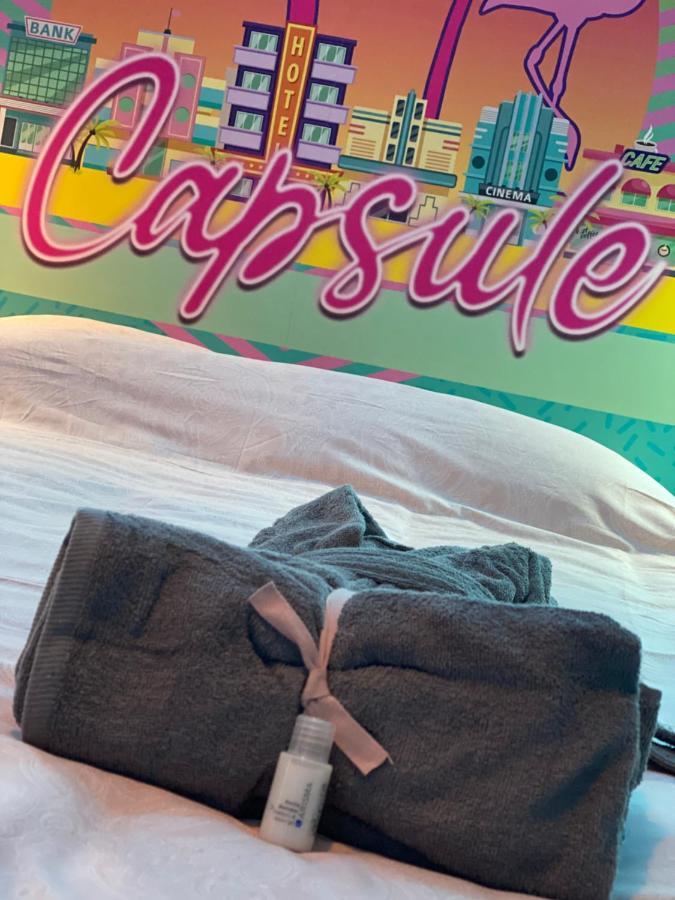 Capsule Miami Vice - Jacuzzi - Billard - Ecran Cinema & Netflix - Ping-Pong - Nintendo & Jeux- Lievin Εξωτερικό φωτογραφία