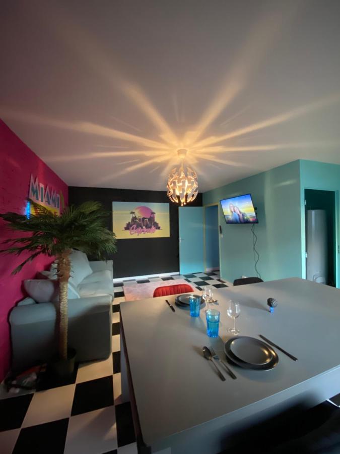 Capsule Miami Vice - Jacuzzi - Billard - Ecran Cinema & Netflix - Ping-Pong - Nintendo & Jeux- Lievin Εξωτερικό φωτογραφία